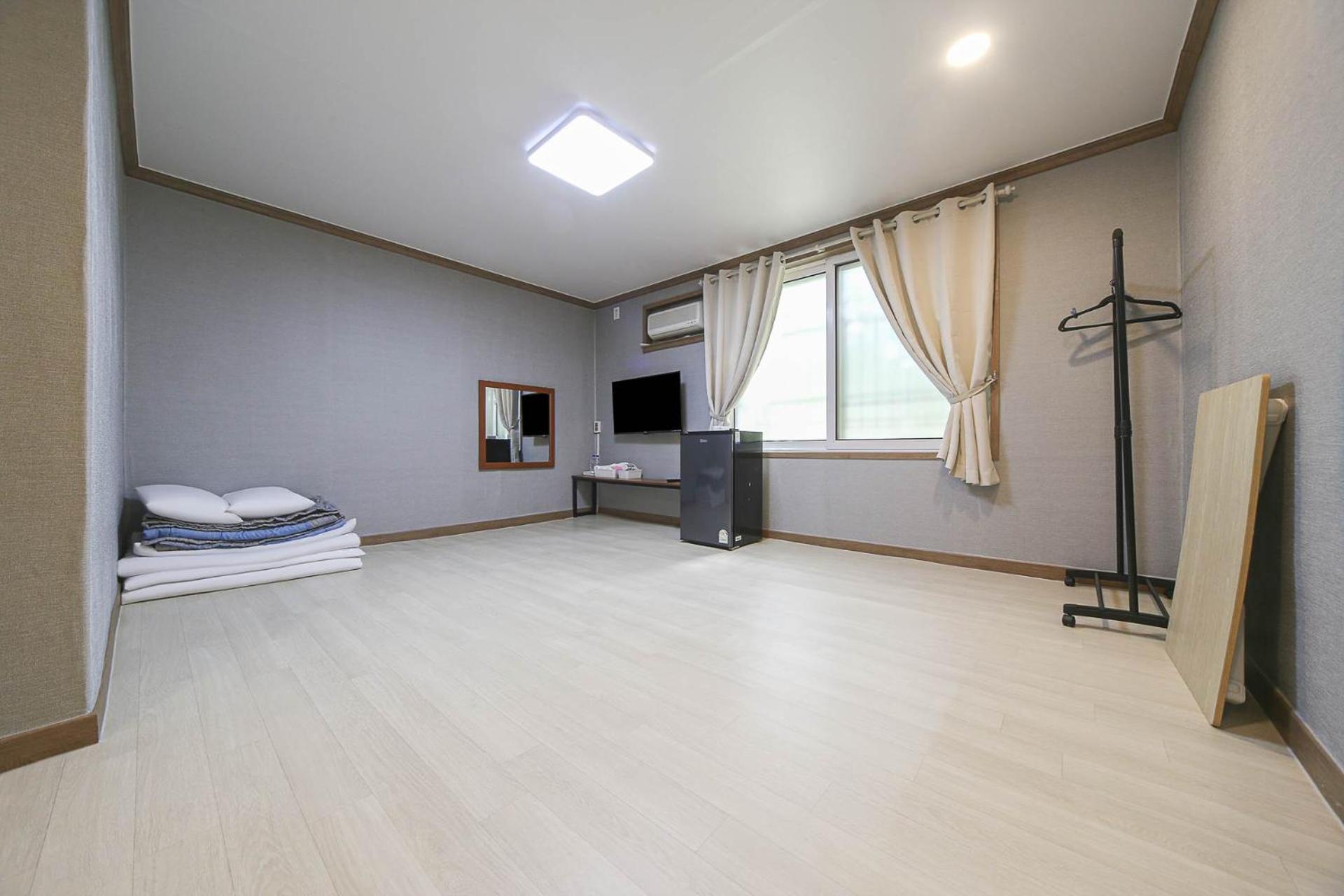 Seorak Hot Spring Mammoth Resotel Sokcho Ngoại thất bức ảnh